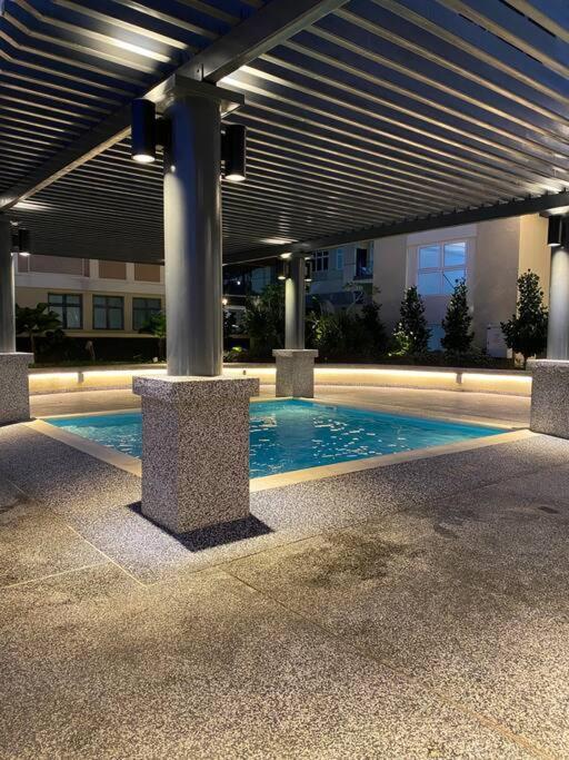 Myhome @ Riverine Resort Кучинг Экстерьер фото